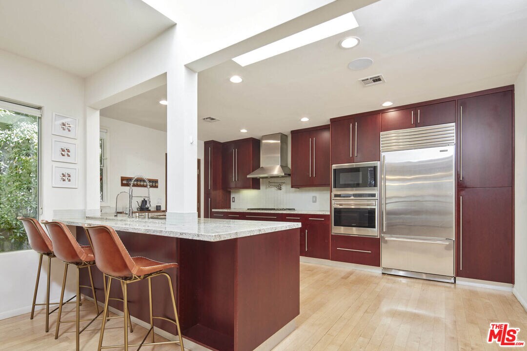 11217 Sunshine Terrace Houses in Los Angeles, CA Westside Rentals