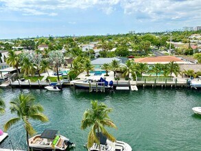 Building Photo - 2350 NE 135th St