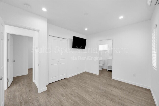 Foto del edificio - 570 N Cambridge St