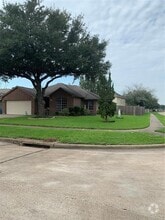 Building Photo - 1402 Township Ct