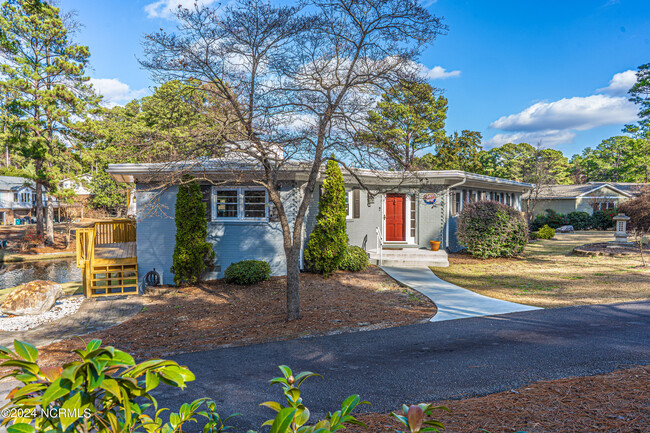 Foto del edificio - 164 Pine Ridge Dr