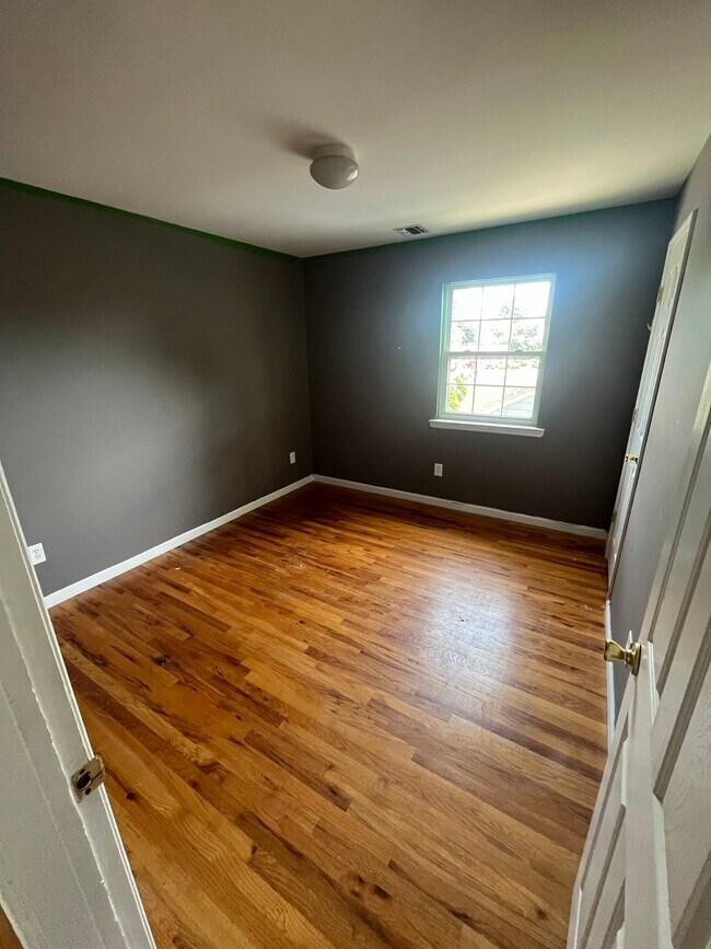 756 Deer Park Ave Unit 2, North Babylon, NY 11703 Apartments in North