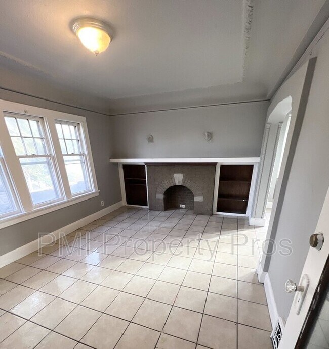 Foto del edificio - 3843 N 24th Pl
