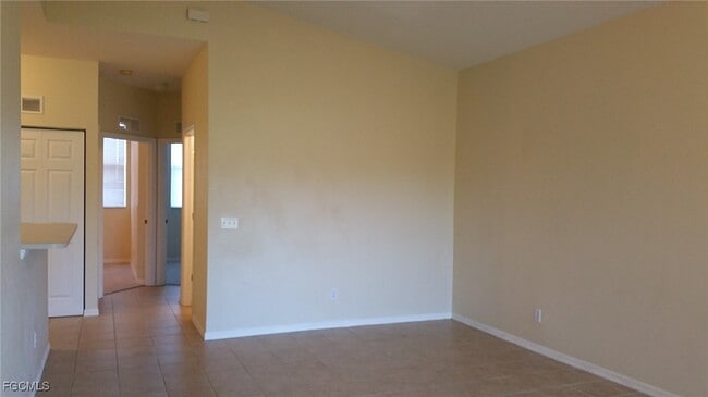 Building Photo - 4117 Bellasol Cir