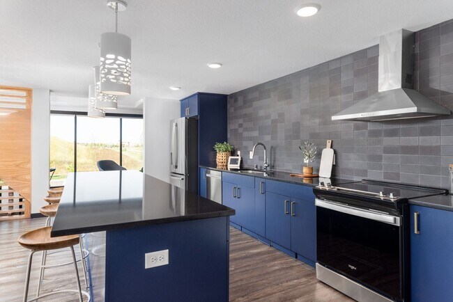 Interior Photo - Caliper