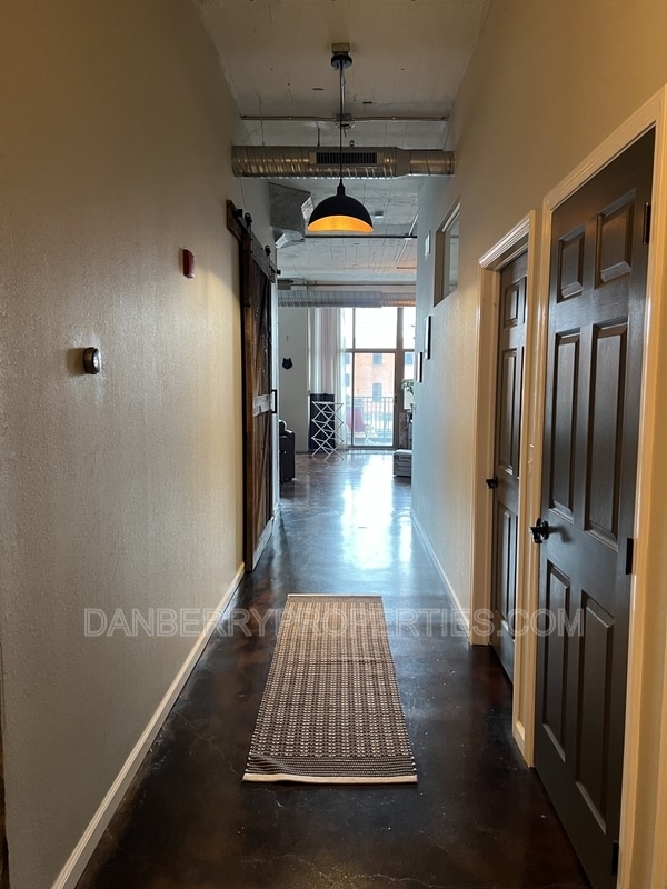 Foto del edificio - 745 Washington St