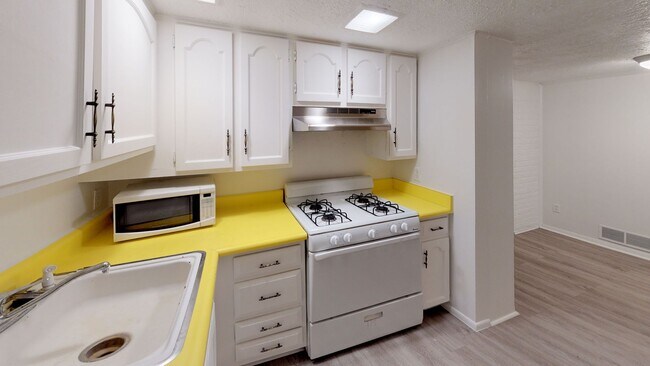 Foto del edificio - Charming Apartment Near Wash Park