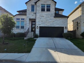 Building Photo - 712 Pinnacle View Dr