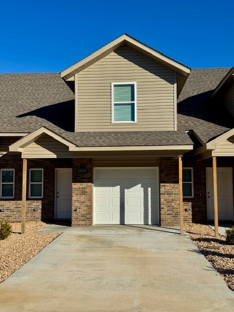 Building Photo - 2809 W Mockingbird Ln