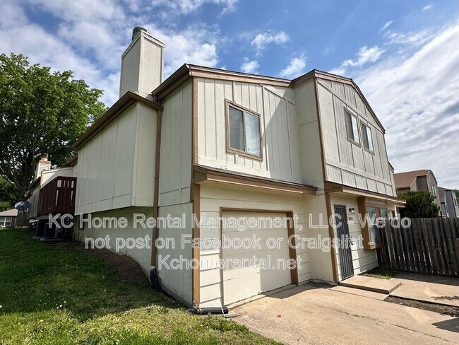 Building Photo - 9000 E 85th Pl