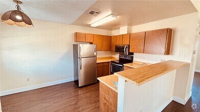 Building Photo - 2685 Bryandouglas Dr