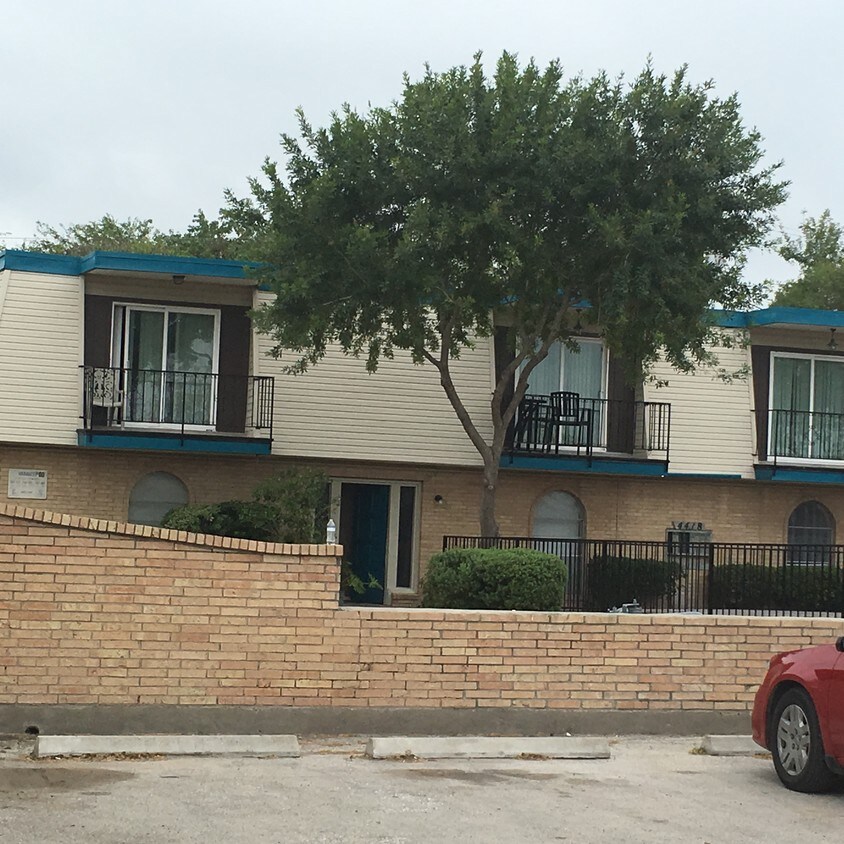 4434 Fleetwood Ln Unit 01, Corpus Christi, TX 78410 Apartment for