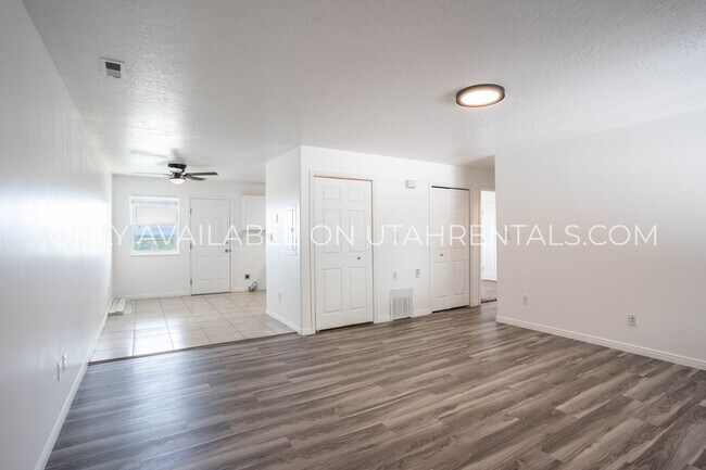 Foto del edificio - 2045 S State St