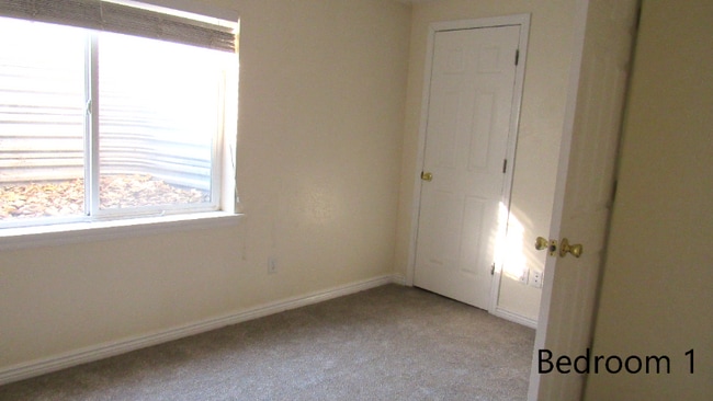 Building Photo - 7896 Goldenpointe Wy