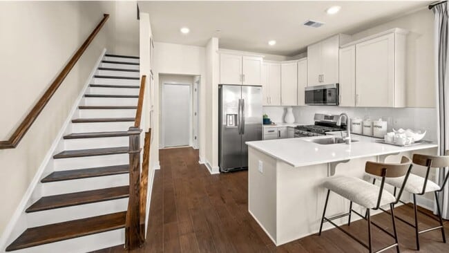 Building Photo - 964 Skylar Ct