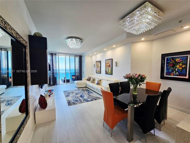 Foto del edificio - 18201 Collins Ave