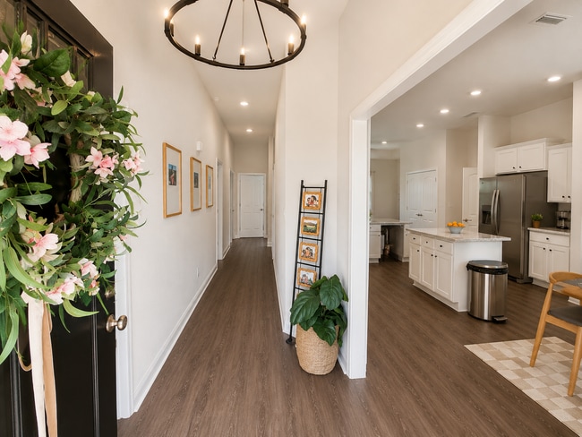 Foto del edificio - 23257 Ridgewood Dr