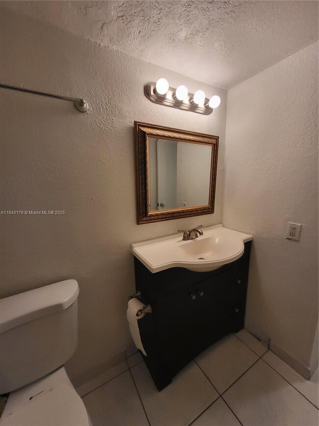 Foto del edificio - 9360 Fontainebleau Blvd