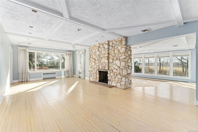 Building Photo - 803 Barberry Ln