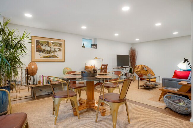 Foto del edificio - 8805 W 32nd Ave