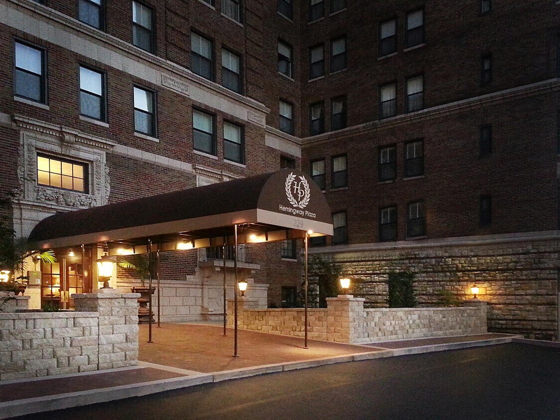 229 Ward Pky Unit 603A, Kansas City, MO 64112 Condo for Rent in