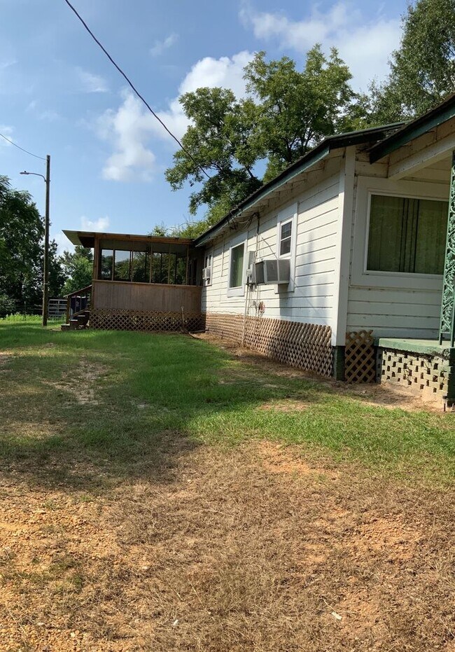 Building Photo - 4675 Ridge Rd. - Greenville