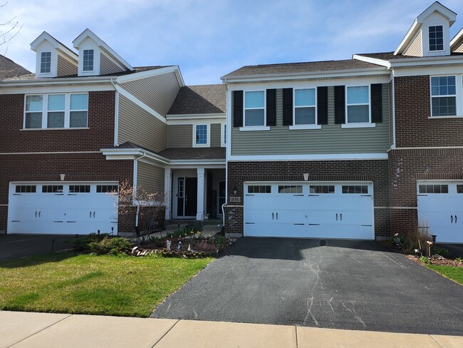Building Photo - 931 Paisley Ln
