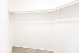 Interior Photo - 315 South Virgil Ave