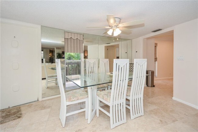 Foto del edificio - 1357 NE Ocean Blvd