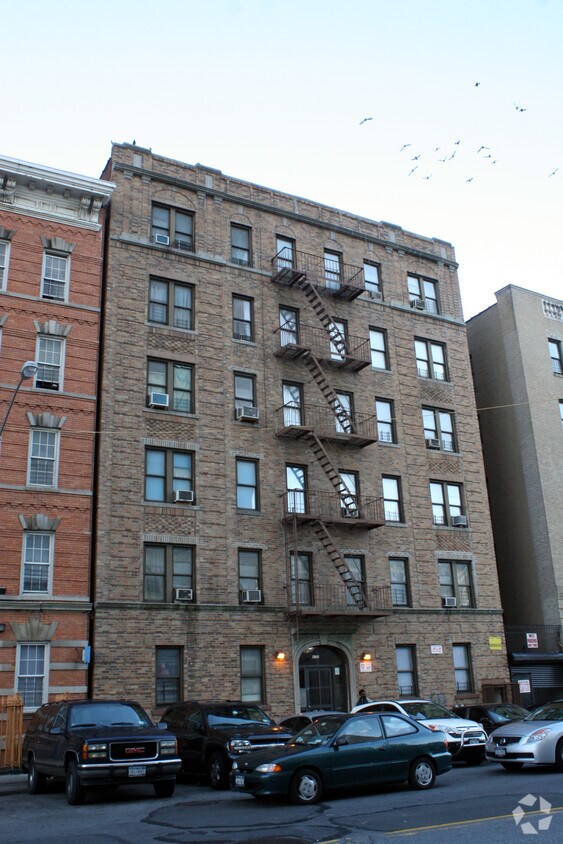 Foto principal - 853 Walton Ave
