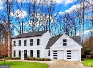 Building Photo - 3290 Ethan Dr