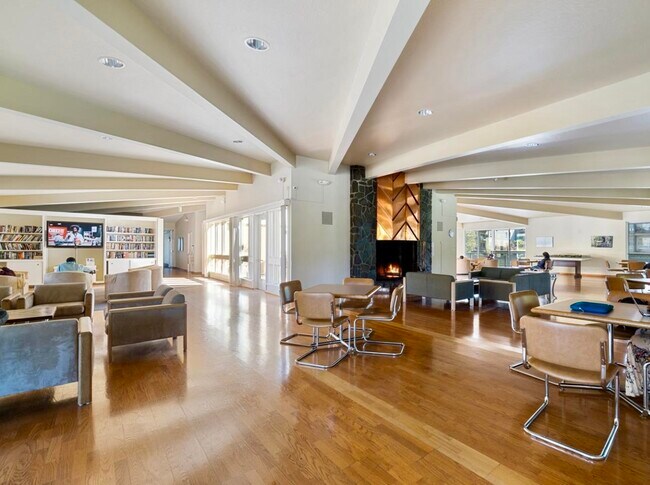 Foto del edificio - 800 N Delaware St