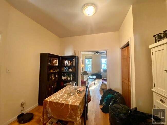 Foto del edificio - 371 5th st
