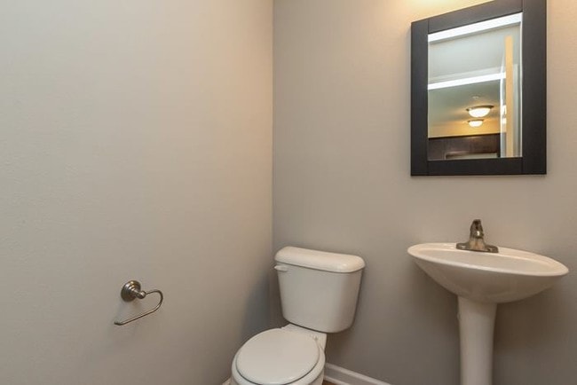 Building Photo - 1048 Opal Way