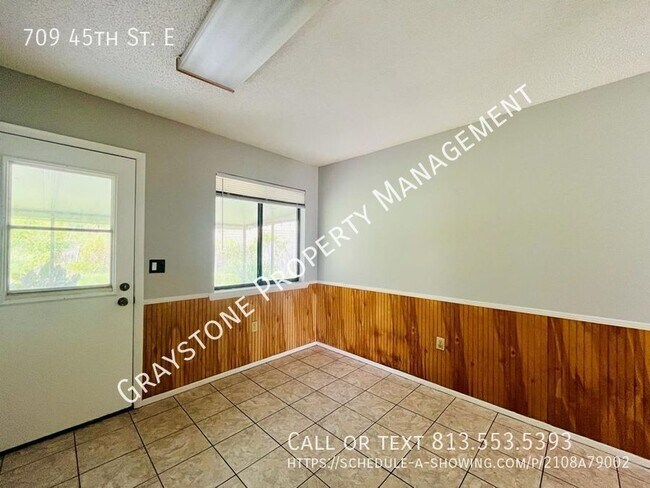 Foto del edificio - 709 45th St E