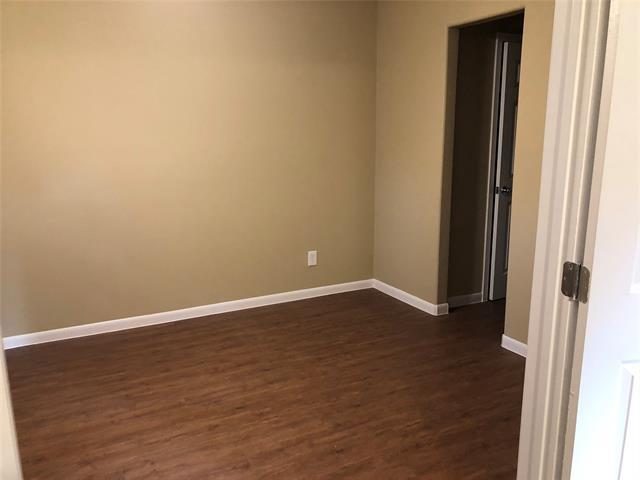 Building Photo - 425 Mimosa Dr