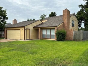 Building Photo - 3647 Palm Grove Dr
