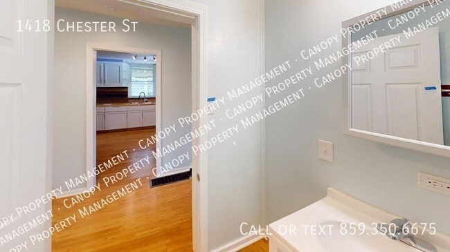 Foto del edificio - 1418 Chester St