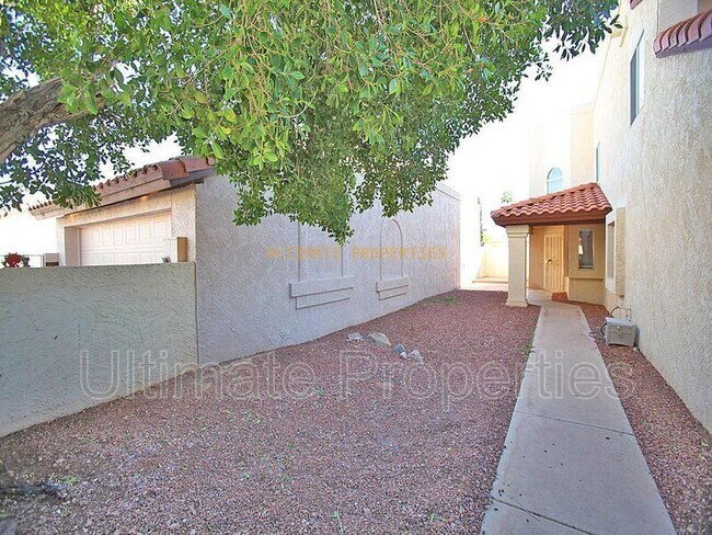 Foto del edificio - 10853 E Yucca St
