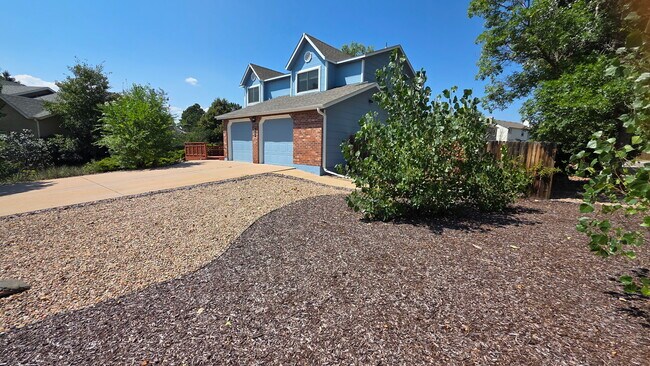 Foto del edificio - 8602 Alpine Valley Dr