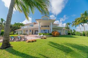 Foto del edificio - 901 SE Riverside Dr