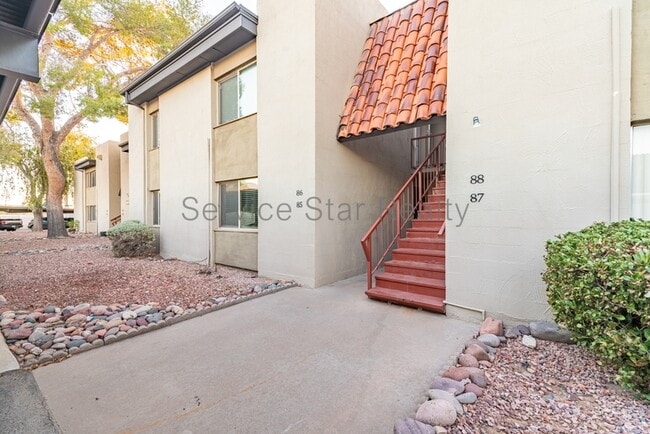 Building Photo - 4201 E Camelback Rd