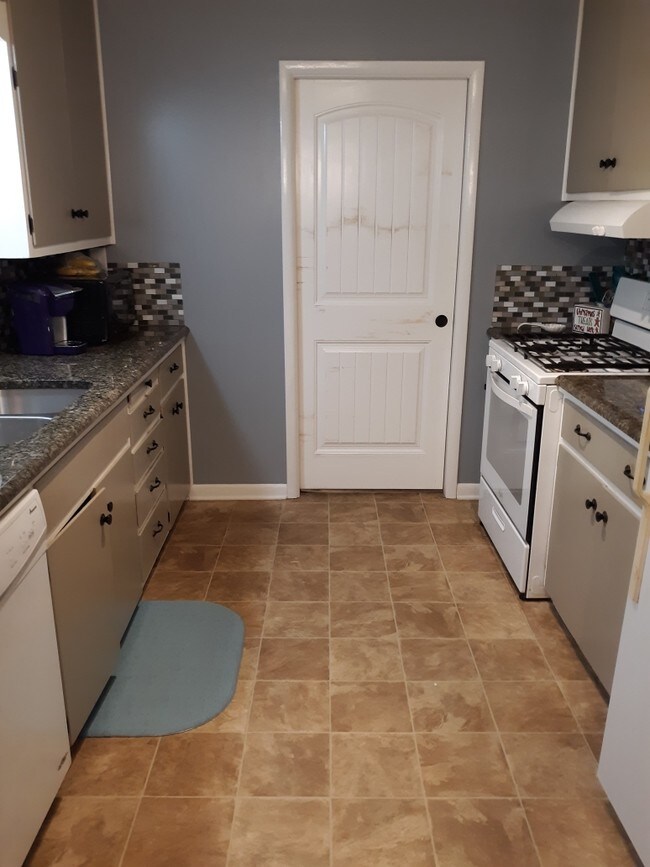 Foto del edificio - 1101 E 4th Ave