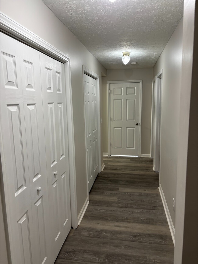 Building Photo - Room in Single Family Home on Brookside Dr SE