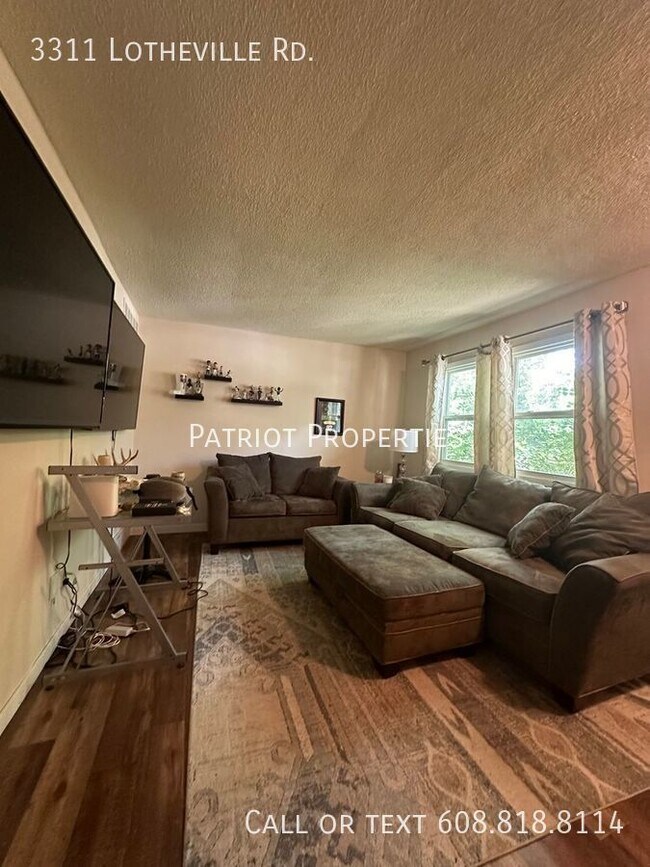 Foto del edificio - 3 Bed 1.5 Bath Home in Madison, WI