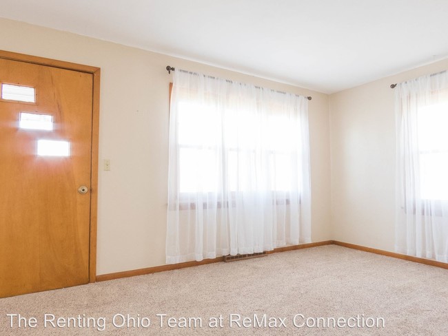 Building Photo - 3 br, 1 bath House - 10238 State Route 521
