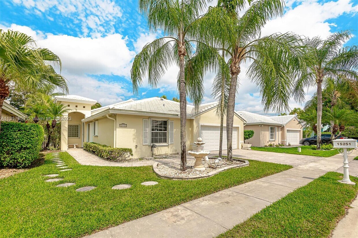 15251 12th Blvd, Pembroke Pines, FL 33027 House for Rent in Pembroke
