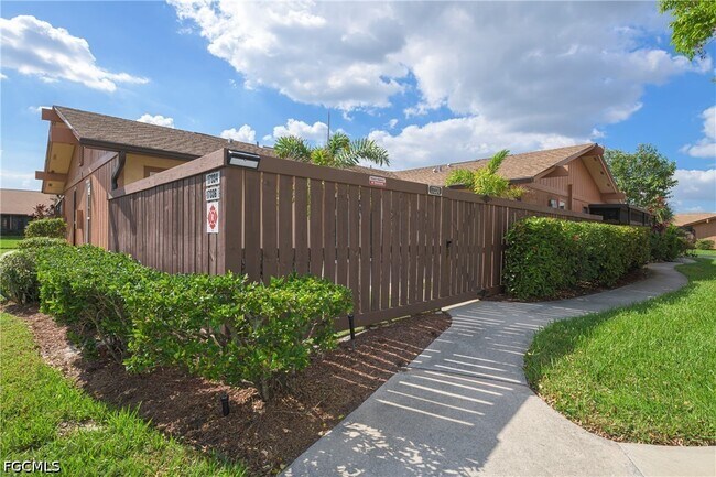 Foto del edificio - 17334 Birchwood Ln