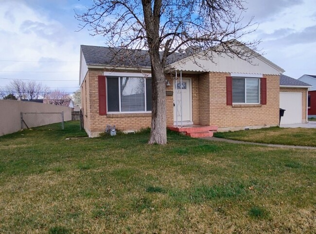 Building Photo - Beautiful 2 Bd 2 Bath Home in Murray