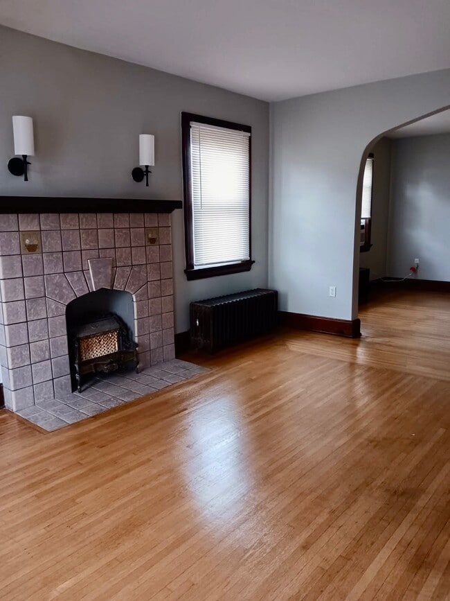 Building Photo - 4222 Appleton St